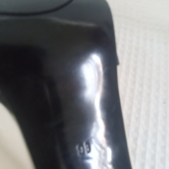 Ralph Lauren Leather Navy and White Spectator Style Pumps Never Worn Size 9 - Picture 7 of 7